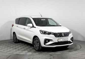 Подержанный автомобиль Suzuki Ertiga 2022 года (3 фото)
