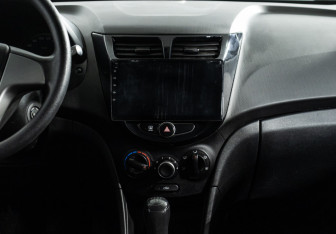 Подержанный автомобиль Hyundai Solaris Sedan 2015 года (14 фото)