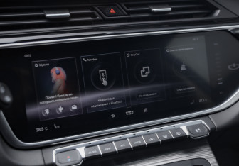 Подержанный автомобиль Geely Atlas Pro 2021 года (15 фото)