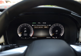 Подержанный автомобиль Infiniti QX60 2022 года (14 фото)