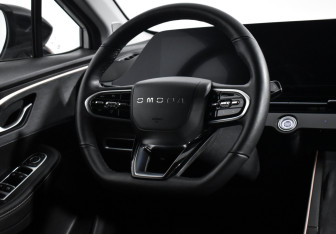 Подержанный автомобиль Omoda C5 2023 года (15 фото)