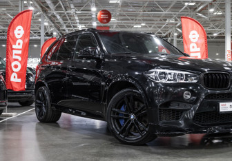 Подержанный автомобиль BMW X5 M 2016 года (9 фото)