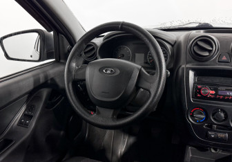 Подержанный автомобиль LADA (ВАЗ) Granta Liftback 2014 года (14 фото)