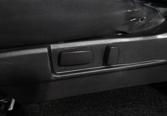 Подержанный автомобиль Mitsubishi Pajero Sport 2013 года (16 фото)