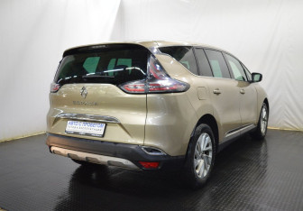 Подержанный автомобиль Renault Espace 2016 года (5 фото)