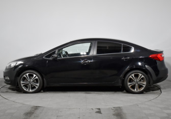 Подержанный автомобиль Kia Cerato Sedan 2014 года (8 фото)