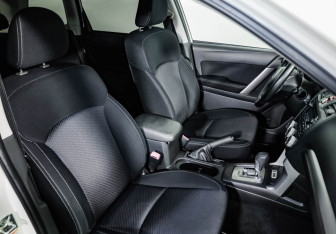 Подержанный автомобиль Subaru Forester Suv 2014 года (21 фото)