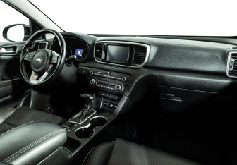 Подержанный автомобиль Kia Sportage 2019 года (9 фото)