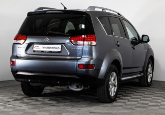 Подержанный автомобиль Citroen C-Crosser 2008 года (5 фото)