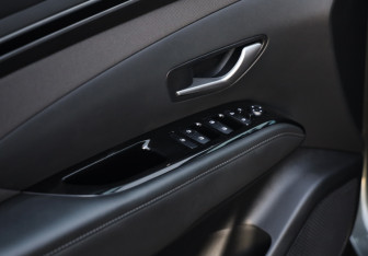 Подержанный автомобиль Hyundai Tucson 2022 года (19 фото)