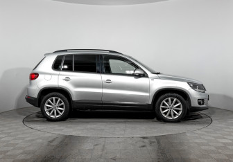 Подержанный автомобиль Volkswagen Tiguan 2016 года (4 фото)