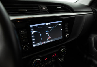 Подержанный автомобиль Kia Rio Hatchback 2021 года (16 фото)