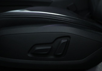 Подержанный автомобиль Audi A4 Sedan 2018 года (18 фото)