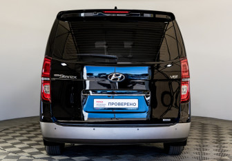 Подержанный автомобиль Hyundai Grand Starex 2020 года (6 фото)