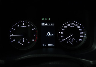 Подержанный автомобиль Hyundai Tucson 2018 года (12 фото)