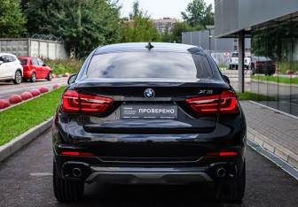 Подержанный автомобиль BMW X6 2016 года (6 фото)