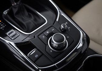 Подержанный автомобиль Mazda CX-9 2018 года (19 фото)