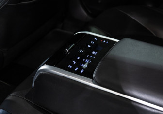 Подержанный автомобиль Toyota Camry Sedan 2020 года (20 фото)