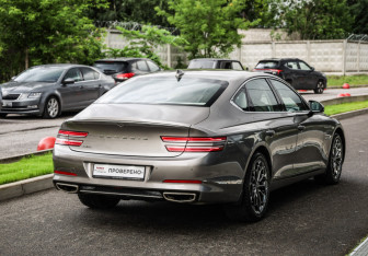 Подержанный автомобиль Genesis G80 2021 года (6 фото)
