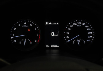 Подержанный автомобиль Hyundai Tucson 2016 года (19 фото)