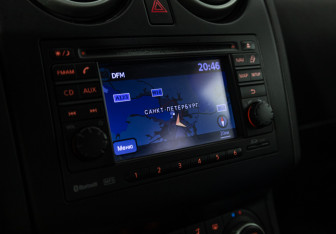 Подержанный автомобиль Nissan Qashqai 2010 года (16 фото)