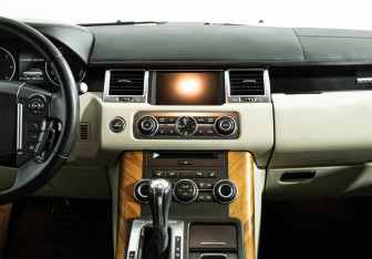 Подержанный автомобиль Land Rover Range Rover Sport 2013 года (14 фото)