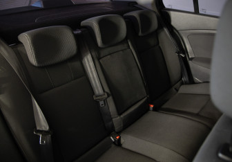 Подержанный автомобиль Renault Fluence 2012 года (11 фото)