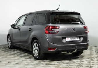 Подержанный автомобиль Citroen C4 SpaceTourer 2019 года (7 фото)