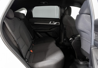 Подержанный автомобиль Haval F7 2024 года (24 фото)