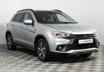 Подержанный автомобиль Mitsubishi ASX 2018 года (3 фото)