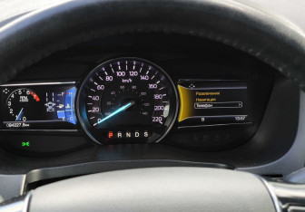 Подержанный автомобиль Ford Explorer 2018 года (29 фото)