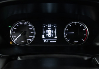 Подержанный автомобиль Kaiyi E5 2023 года (12 фото)