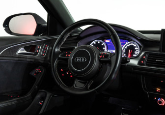 Подержанный автомобиль Audi A6 Sedan 2017 года (26 фото)
