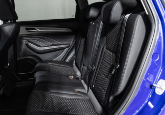 Подержанный автомобиль Haval F7 2022 года (10 фото)