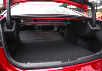 Подержанный автомобиль Mazda 6 Sedan 2021 года (32 фото)