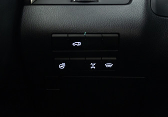 Подержанный автомобиль Lexus RX 2021 года (20 фото)