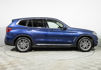 Подержанный автомобиль BMW X3 2018 года (4 фото)