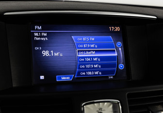 Подержанный автомобиль Infiniti M Sedan 2012 года (18 фото)