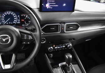 Подержанный автомобиль Mazda CX-5 2024 года (19 фото)