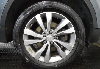 Подержанный автомобиль Geely Atlas 2018 года (9 фото)