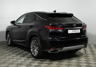 Подержанный автомобиль Lexus RX 2021 года (7 фото)