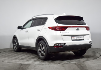 Подержанный автомобиль Kia Sportage 2018 года (7 фото)