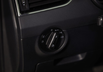 Подержанный автомобиль Skoda Octavia Liftback 2018 года (16 фото)