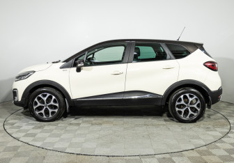 Подержанный автомобиль Renault Kaptur 2018 года (8 фото)