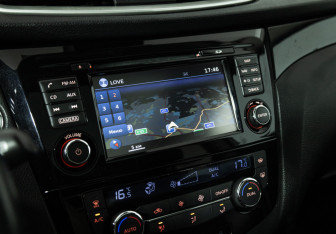 Подержанный автомобиль Nissan Qashqai 2014 года (16 фото)