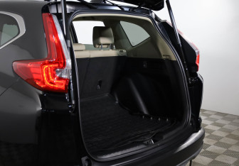 Подержанный автомобиль Honda CR-V 2018 года (21 фото)