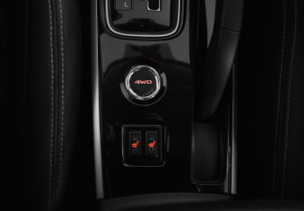 Подержанный автомобиль Mitsubishi Outlander 2018 года (17 фото)