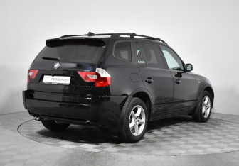 Подержанный автомобиль BMW X3 2004 года (5 фото)