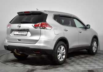 Подержанный автомобиль Nissan X-Trail 2017 года (5 фото)