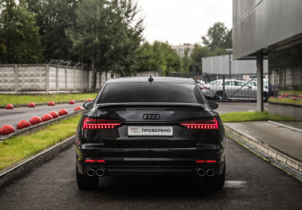 Подержанный автомобиль Audi A6 Sedan 2020 года (7 фото)